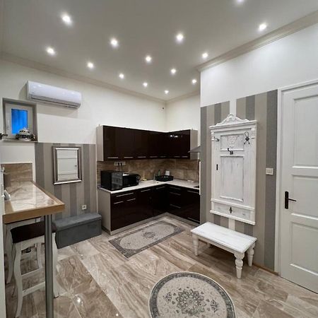 Kalitka Apartman Eger Luaran gambar