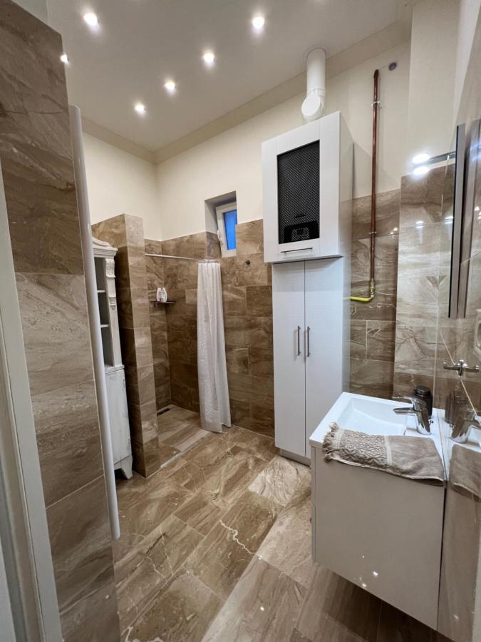 Kalitka Apartman Eger Luaran gambar